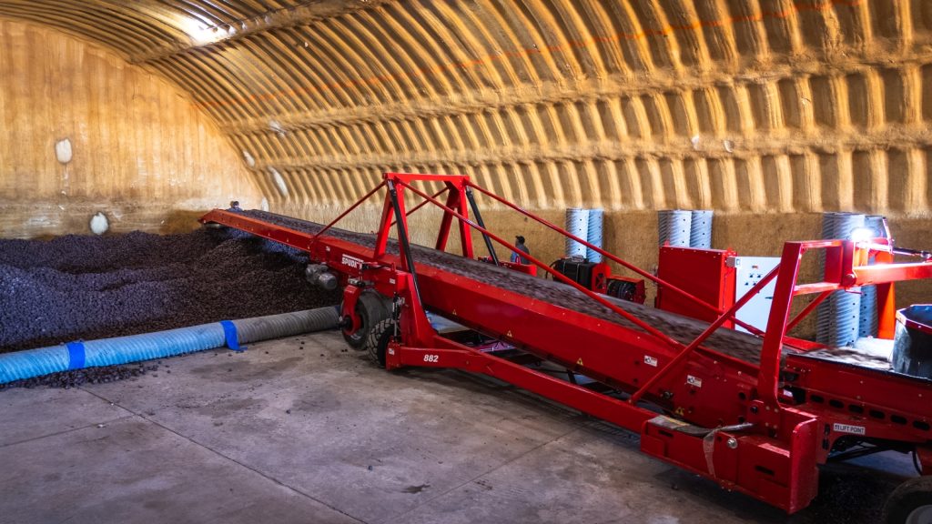 882 Piler Hero Picture